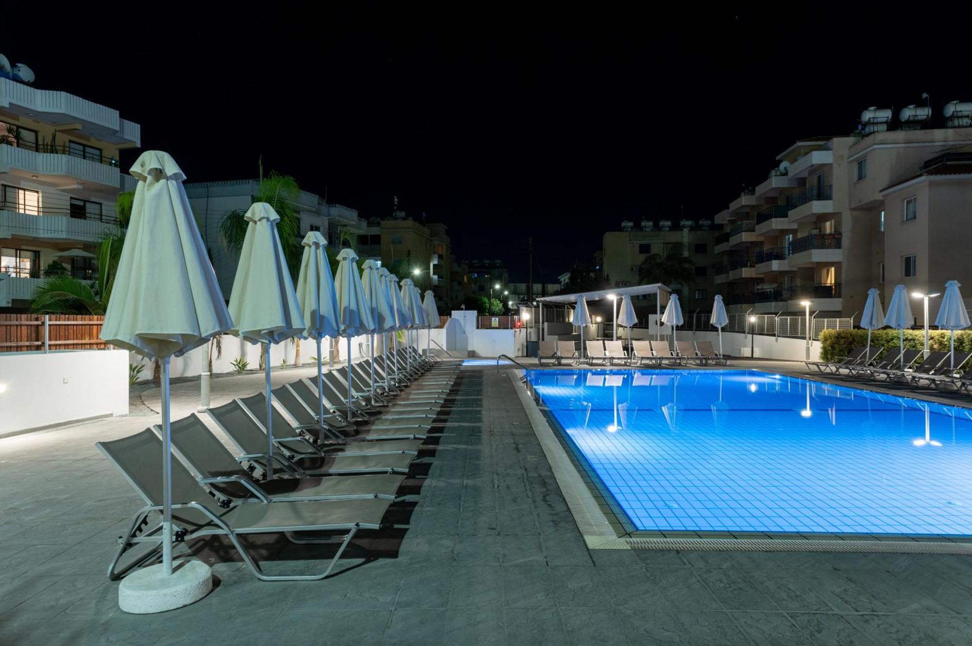 Kefalos Damon Hotel Apartments Pafos Dış mekan fotoğraf
